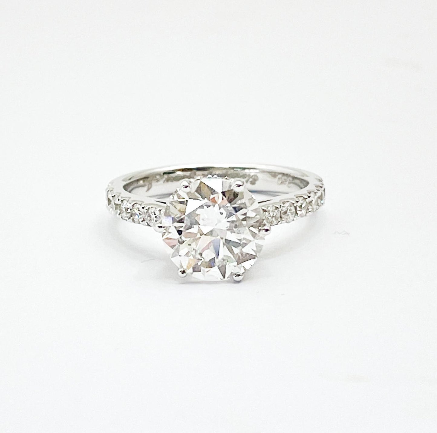 2ct Round Diamond Engagement Ring